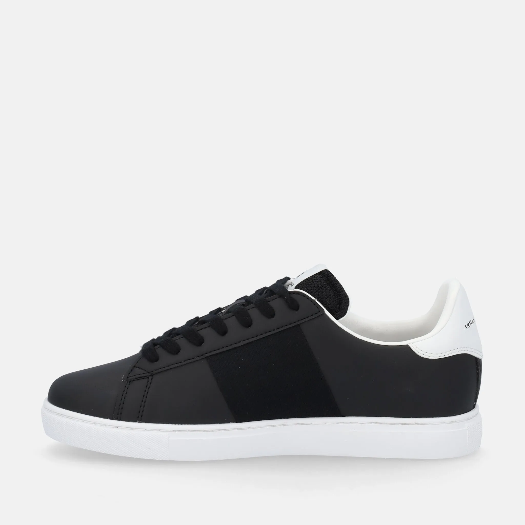 ARMANI EXCHANGE Sneakers