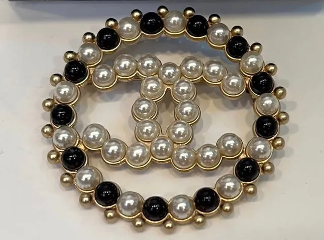 Chanel 18P 2018 Spring Large Round CC Pearl Black and White Gold Pin Brooch