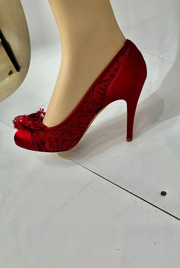 Chanel Light Red Lace Satin Heels EU 39C US 8.5/9