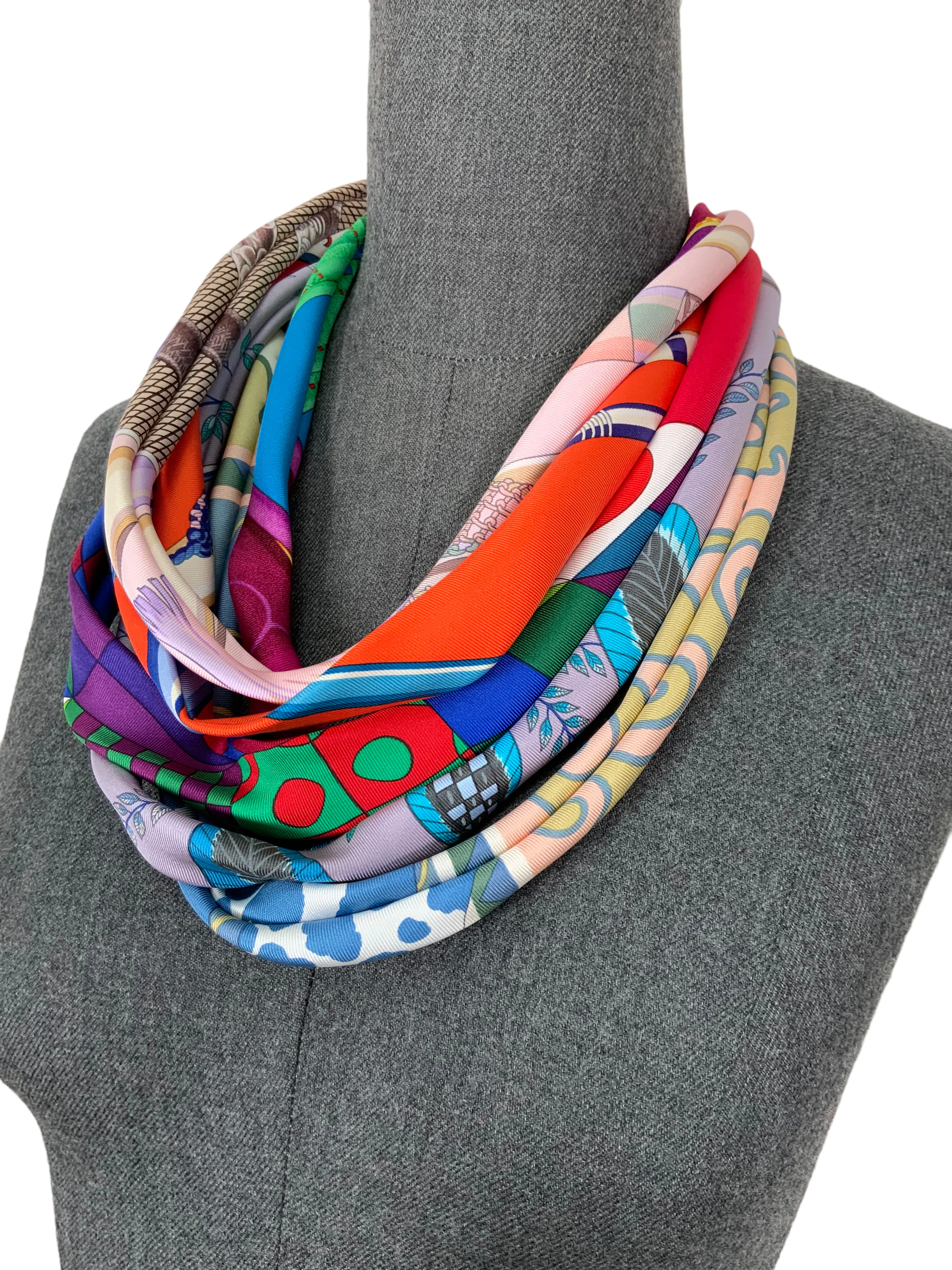 HERMES Silk Scarf Flowing Necklace