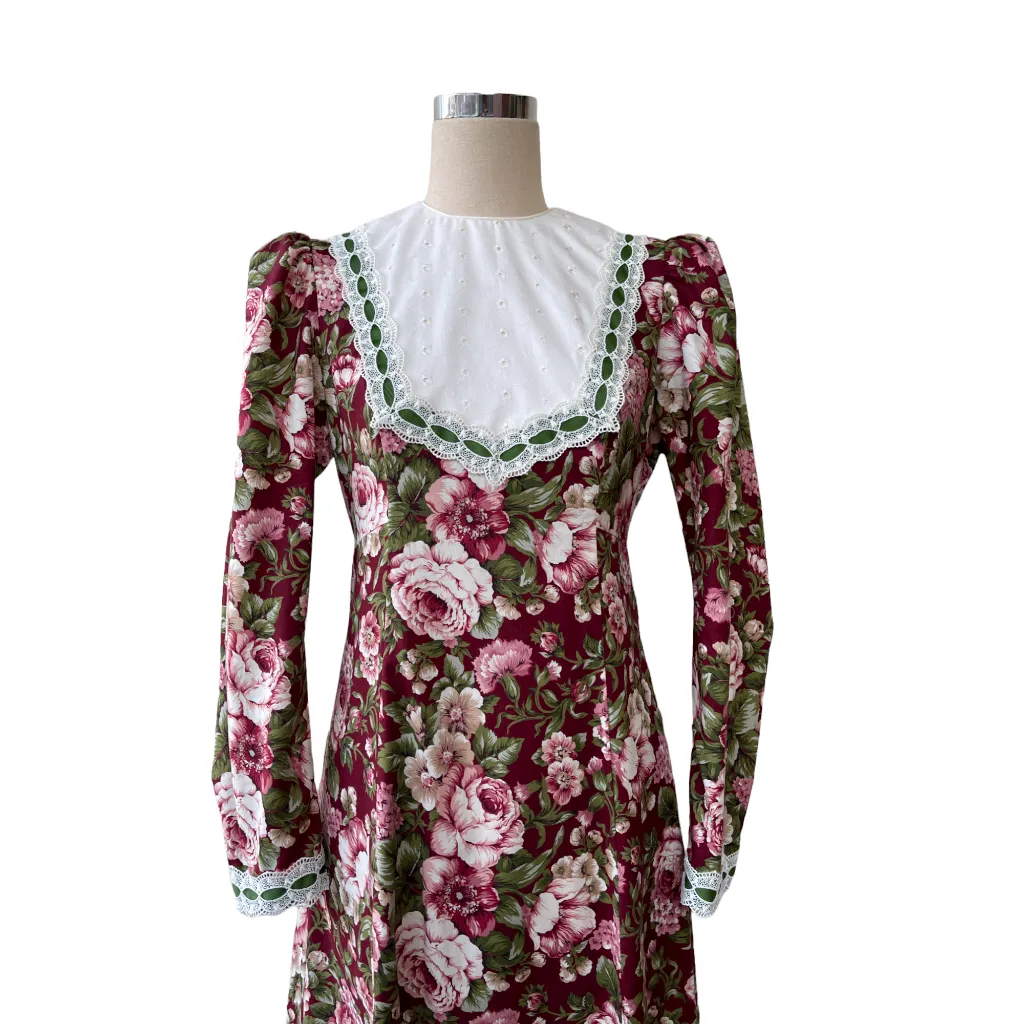 Large Roses Maroon Color Dress with Contrasting Green Ribbon with white Lace 6761 750